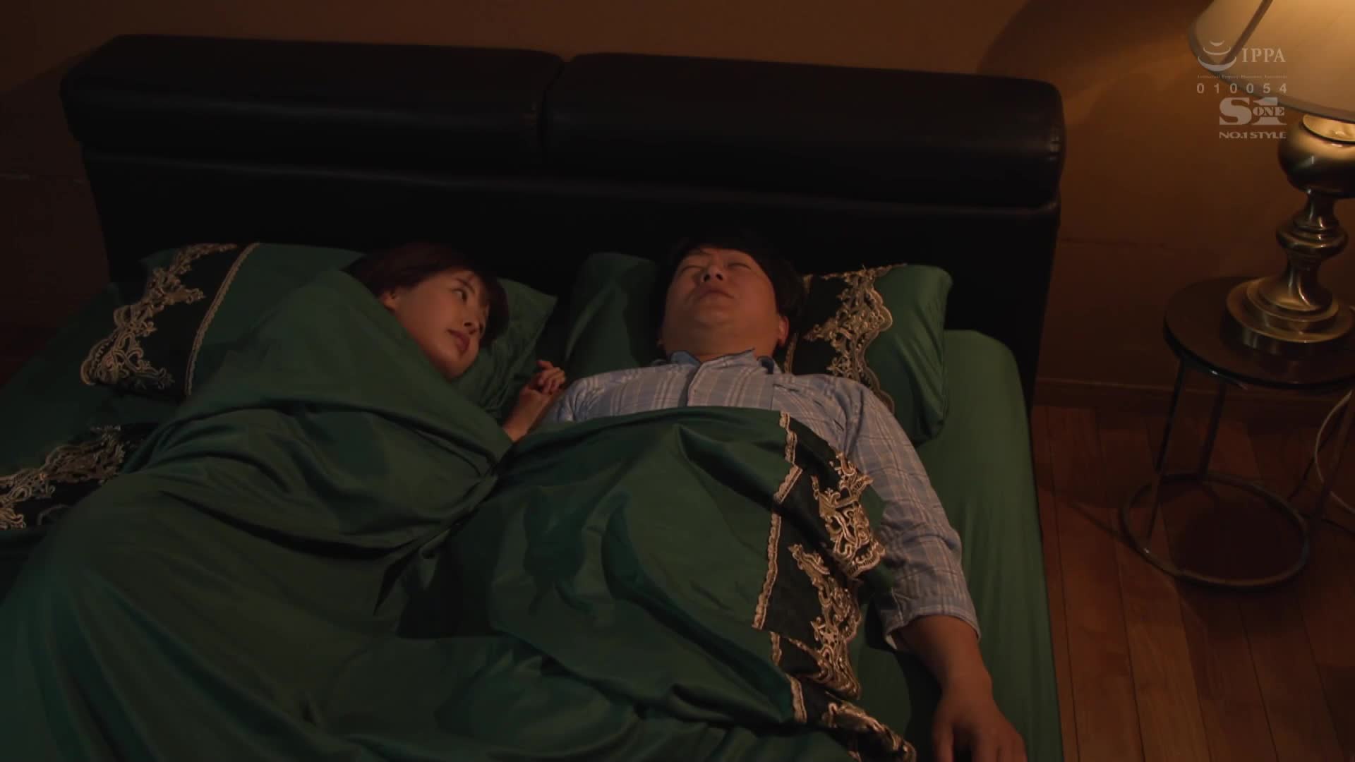 She was raped by her adoptive father. Although she was disgusted in her heart, she was a sensitive and beautiful wife who would get wet without resistance whenever she was kissed. Aoiji - AV大平台-Chinese Subtitles, Adult Films, AV, China, Online Streaming