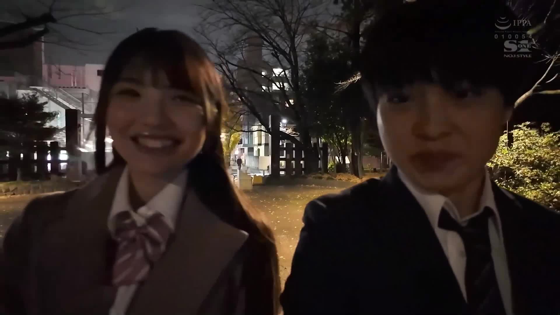 I want to be teased by the beautiful girl in uniform Nakamori Shinshina, a student and idol, with a bright smile. Nakamori Shinshinna - AV大平台-Chinese Subtitles, Adult Films, AV, China, Online Streaming