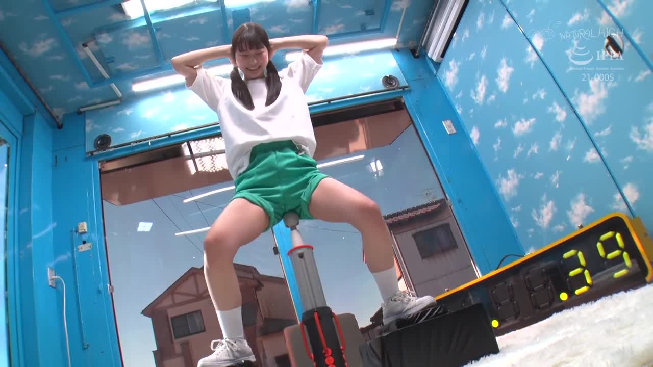 [Dance Club Aya-chan] The problem of incontinence magic mirror is directly pushed to the crotch! The goal is to get 100 presses using the Squat &quot;Electric Massager&quot; Counter! A female student came back... - AV大平台-Chinese Subtitles, Adult Films, AV, China, Online Streaming