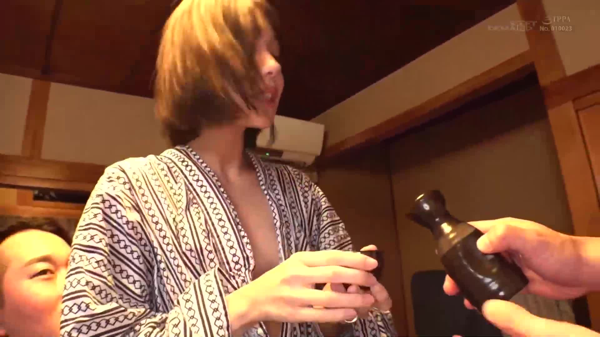 Married for four years, the husband&#039;s unsatisfied sexual desire, the real wife in his heart, Umeda Minami, 29 years old, the final chapter, exposure and urination in a local hot spring hotel, extreme obsession with incest - AV大平台-Chinese Subtitles, Adult Films, AV, China, Online Streaming