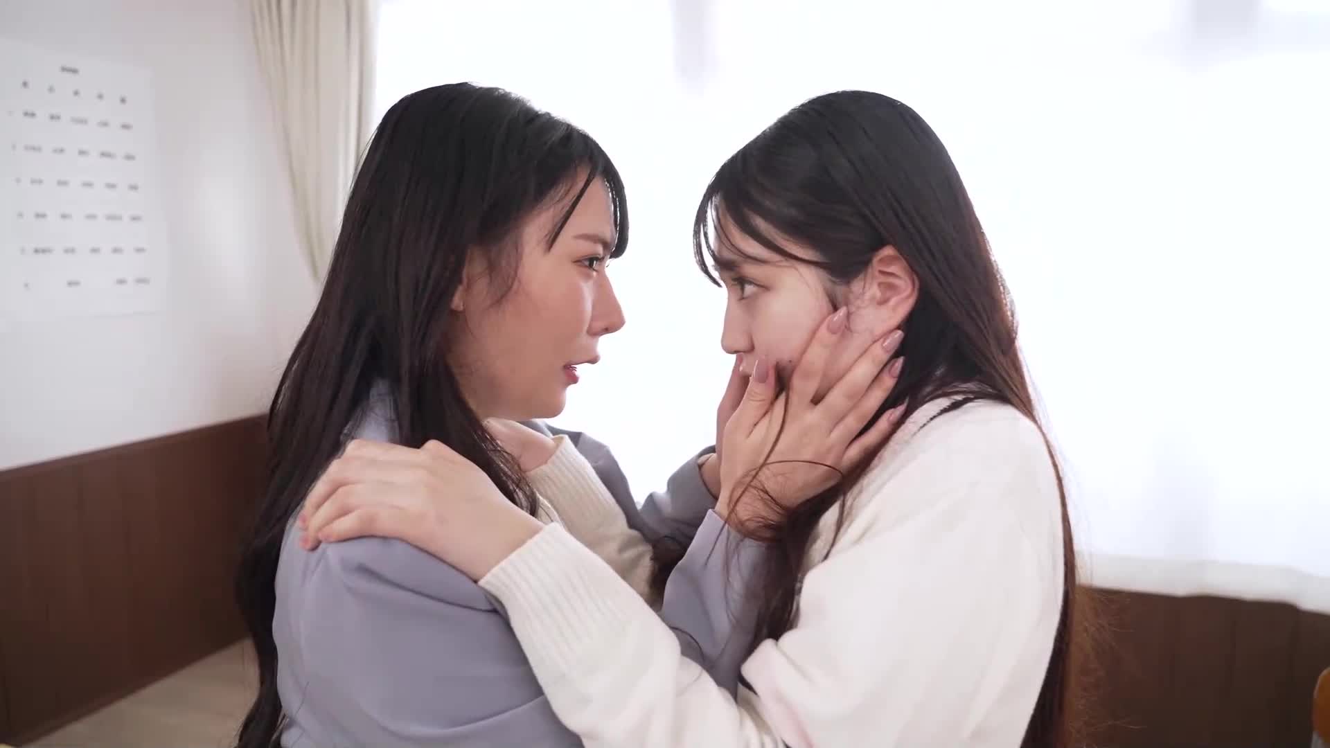 The ban on lesbians has been lifted. Fox lesbians - AV大平台-Chinese Subtitles, Adult Films, AV, China, Online Streaming
