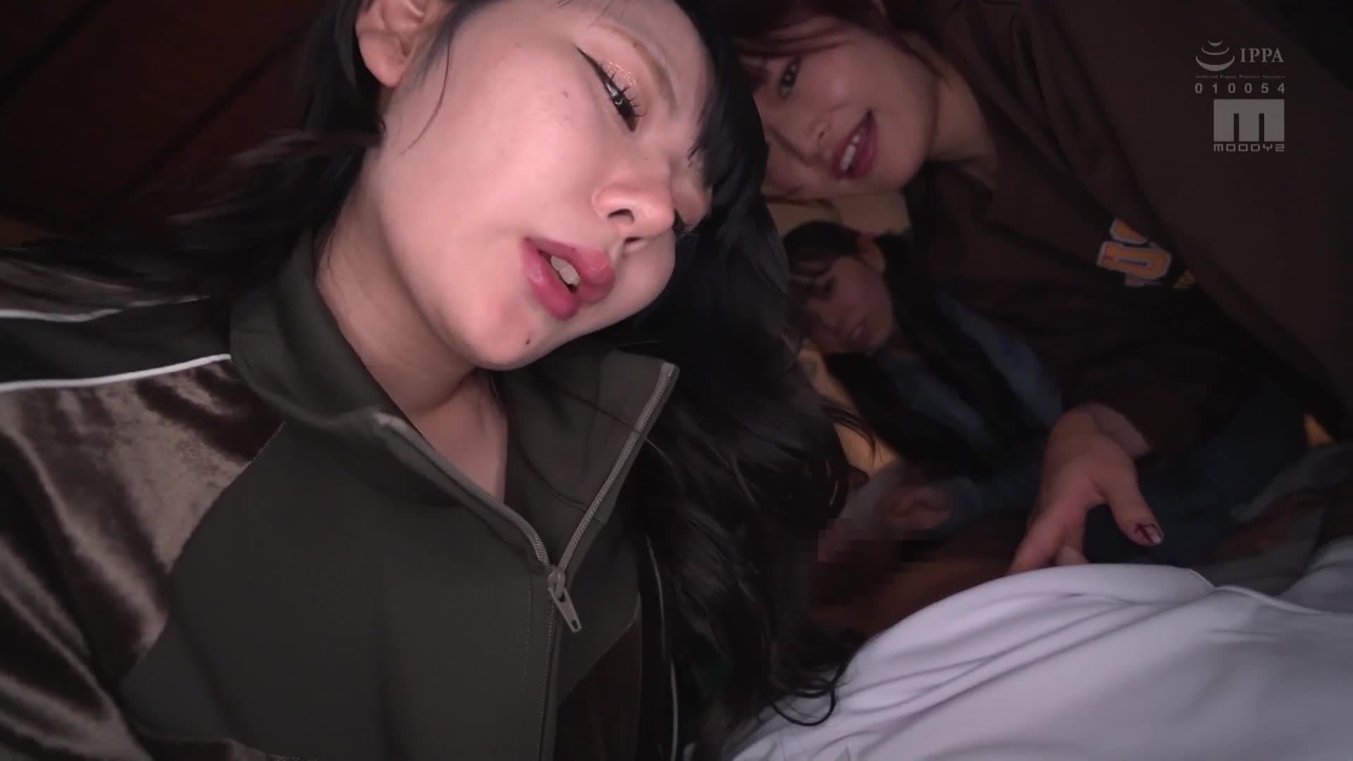 The accompanying teacher of the girls&#039; school trip was splashed with body fluids (saliva, urine) by students all night, and was tortured by insults and obscene words. - AV大平台-Chinese Subtitles, Adult Films, AV, China, Online Streaming
