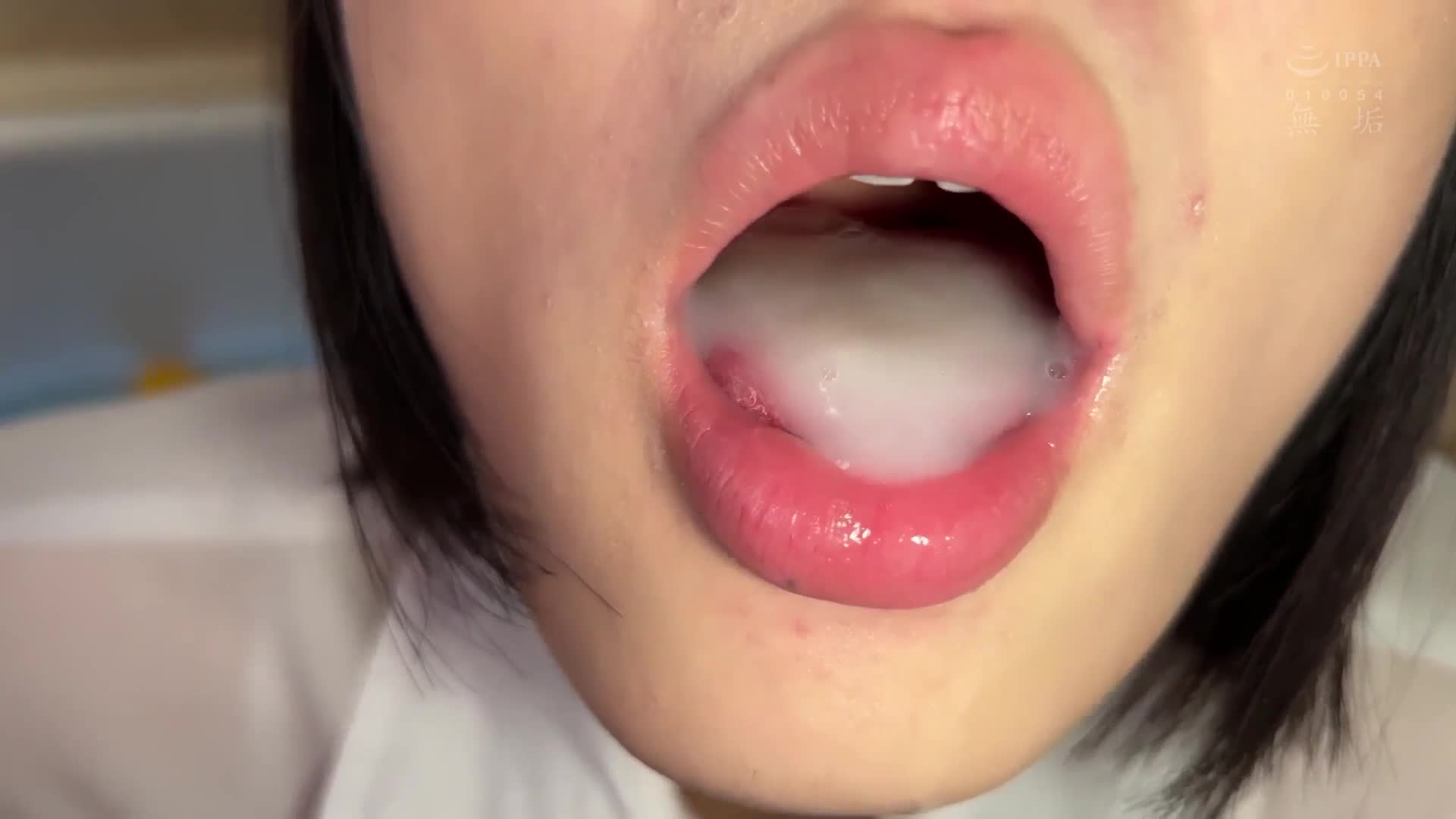 A girl with a uniform, stretched out, escapes from the school trip and goes on a kiss with an old man from her generation. I stayed in the hotel and felt an adult after having creampie sex over and over again. Nijimura Yumi - AV大平台-Chinese Subtitles, Adult Films, AV, China, Online Streaming