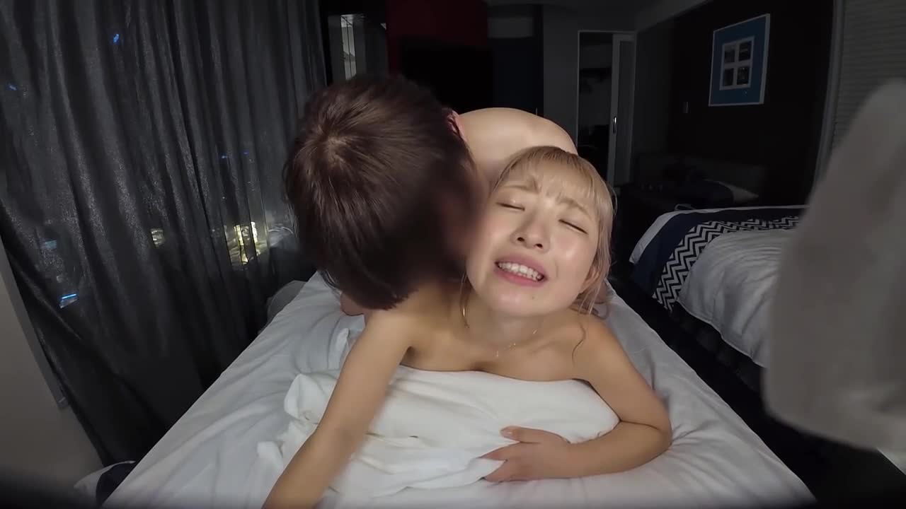 Super high sensitivity that has long become addictive [100% unpretentious unlimited hot girl] Just chatting easily, but once touched, she showed the expression of a slutty female beast, and the wet hole was revealedww swaying her beautiful buttocks, her anus twitching, and she really climaxed. I am... - AV大平台-Chinese Subtitles, Adult Films, AV, China, Online Streaming