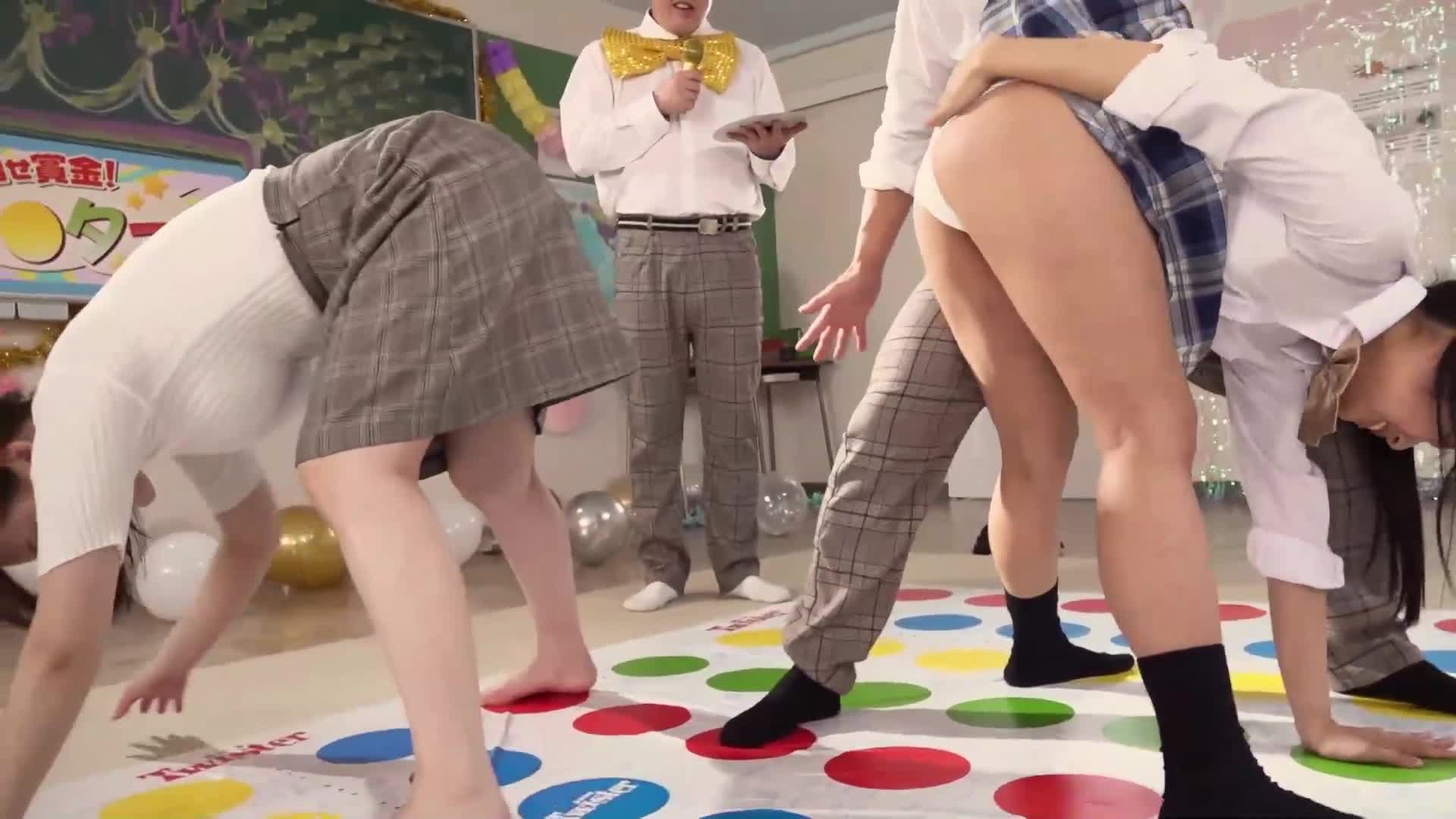 Our unpopular school festival mock store is...undressing tweeter game! This is a cultural festival performance that we came up with with a low standard deviation. It&#039;s... a tweeter game where your body is incredibly close to each other - AV大平台-Chinese Subtitles, Adult Films, AV, China, Online Streaming