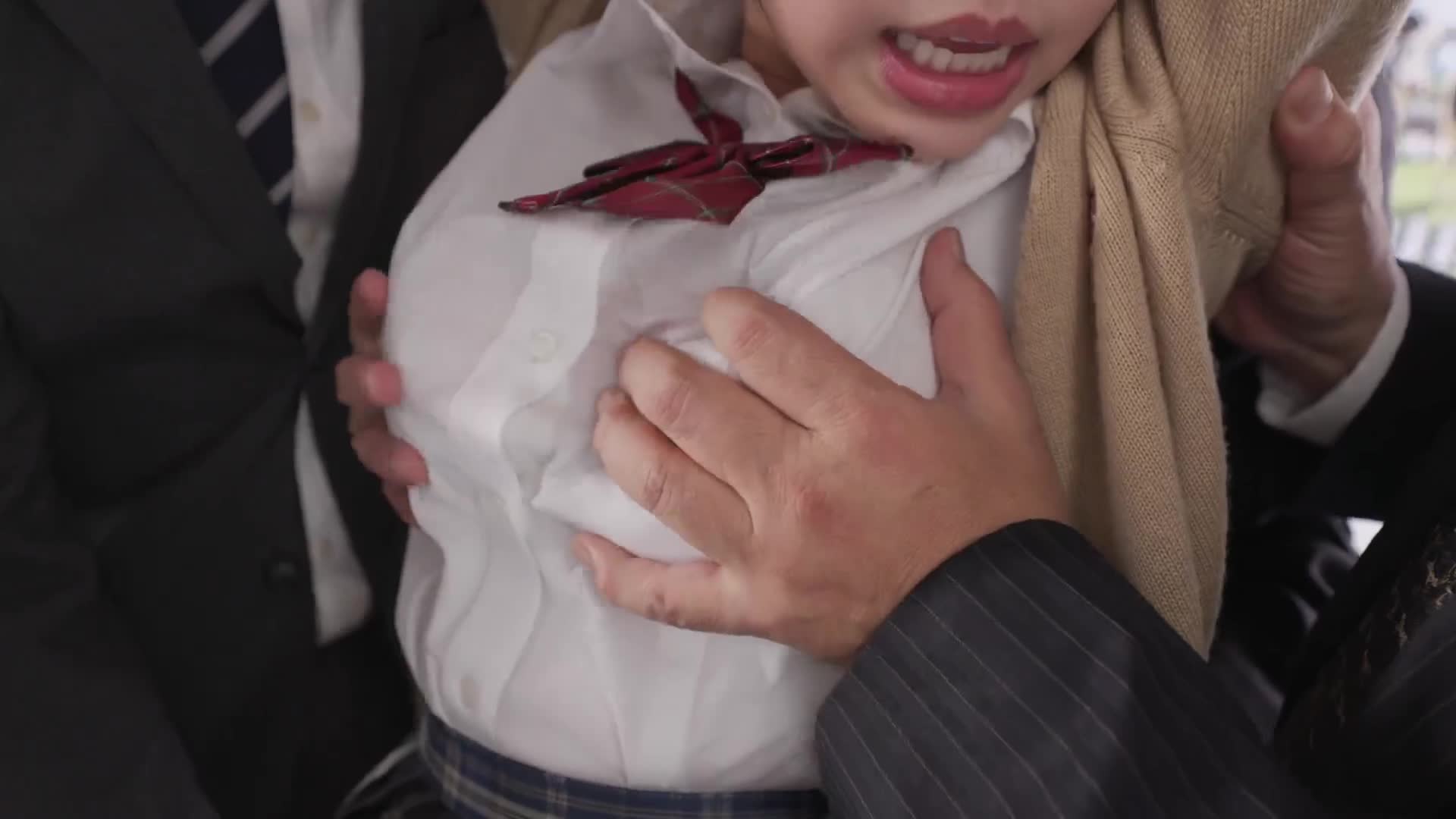 A busty girl on school trip to Shishido Riho who is completely fallen into a group - AV大平台-Chinese Subtitles, Adult Films, AV, China, Online Streaming