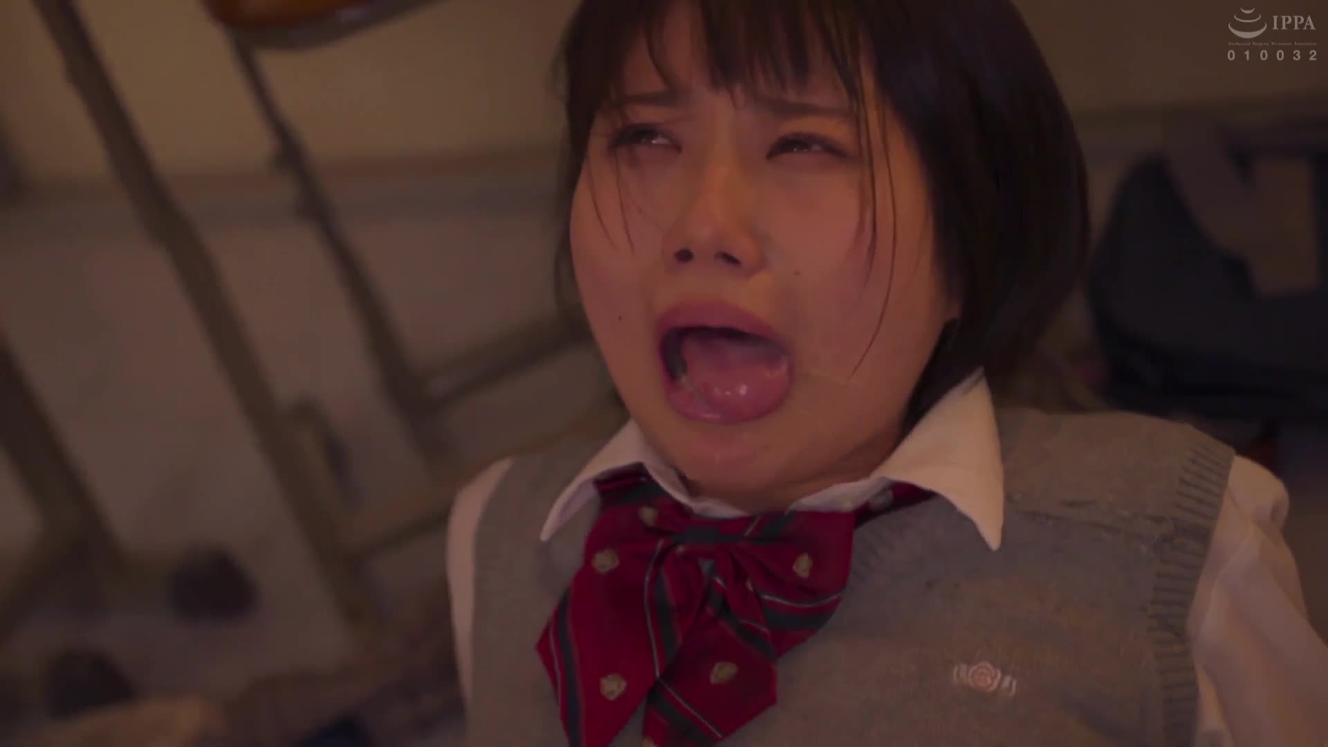 &quot;Big Brother, I&#039;m sorry...&quot; A strong incest between a younger sister and her older brother being bullied at school - a crazy classroom edition - AV大平台-Chinese Subtitles, Adult Films, AV, China, Online Streaming