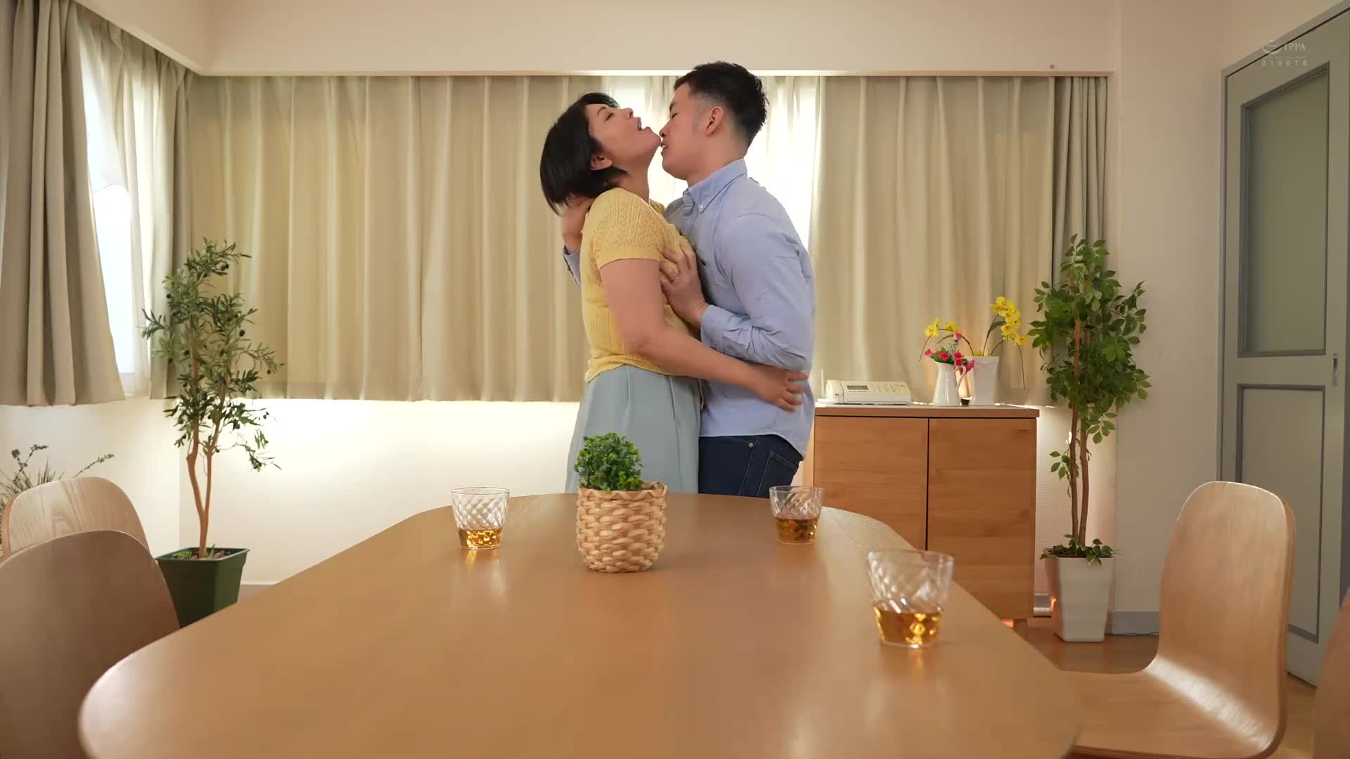 I&#039;m also pregnant with my stepmother. Akai Miki - AV大平台-Chinese Subtitles, Adult Films, AV, China, Online Streaming