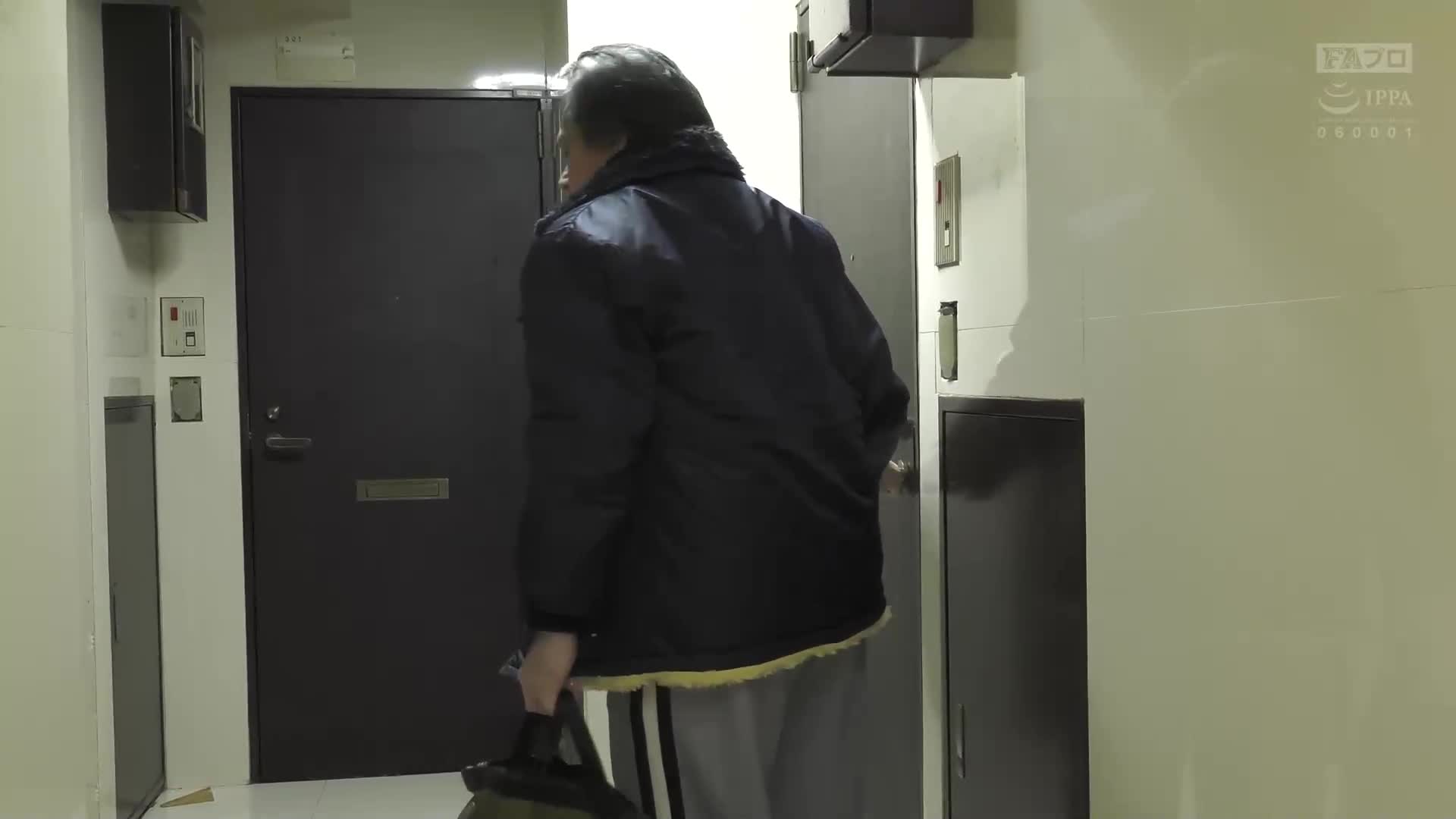 Targeted female body: 4 victims: Assault re-offending/intimidating/pushing robbery - AV大平台-Chinese Subtitles, Adult Films, AV, China, Online Streaming