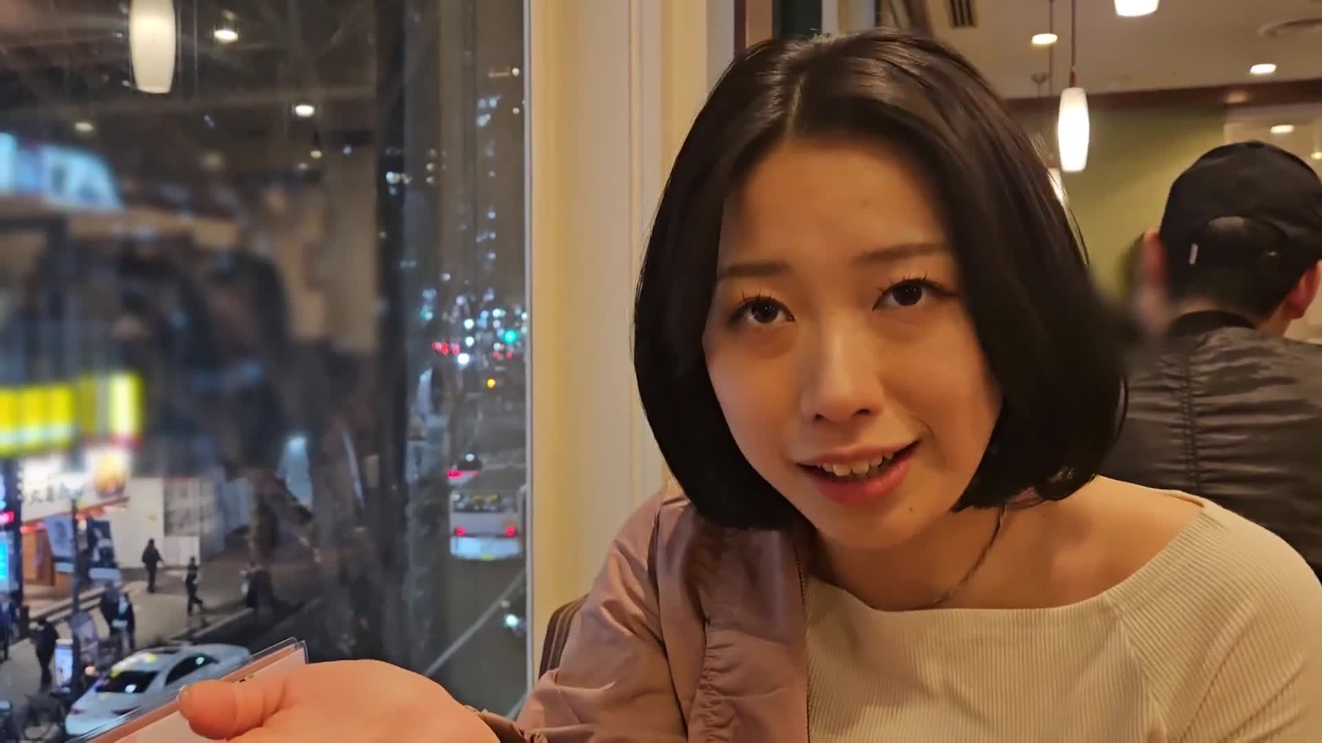 ‘被观看就会湿润。22岁的美容师意的生活 比起爱情，更看重快感 有著展现欲的身体，持著高性欲，却无男友 激撩身体的自慰吗？在镜头前将性欲释放的身体──肉波狂摆的大屁股，刚交时甚至摸自己乳头的手指，即使痉挛仍不停高潮──揭露性癖好的自我挑衅档案’【初次拍摄】在网路上报名成为AV演员→AV体验拍摄 2392 - AV大平台-中文字幕,成人影片,AV,国产,线上看
