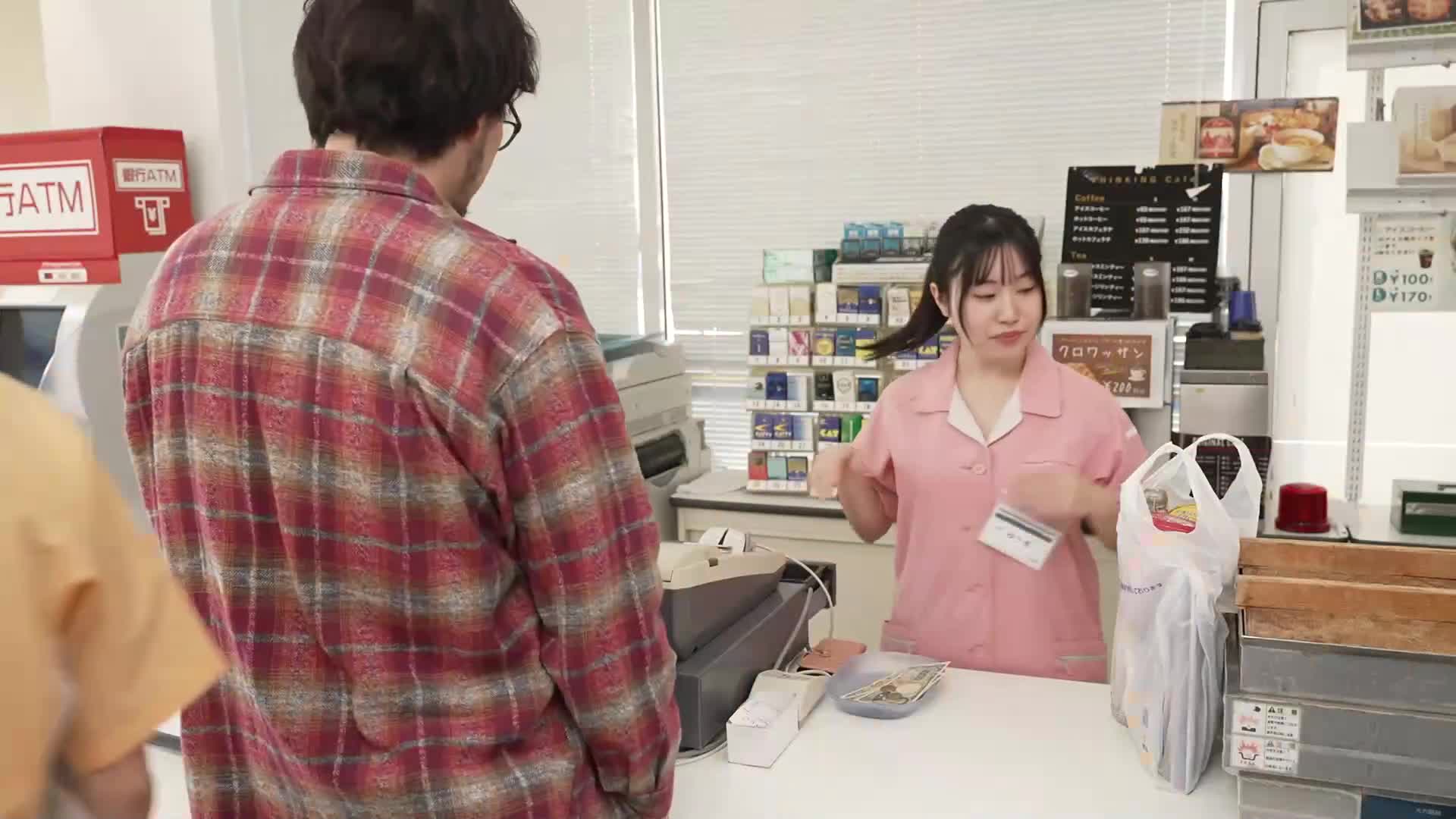 Until the convenience store condom stock was exhausted... Even though her wife was seduced by a big part-time job girl with a strong sex drive, she was seduced by a big part-time job girl, but she adjusted her shifts and had secret meetings, and she was not satisfied with having sex with a condom, s... - AV大平台-Chinese Subtitles, Adult Films, AV, China, Online Streaming