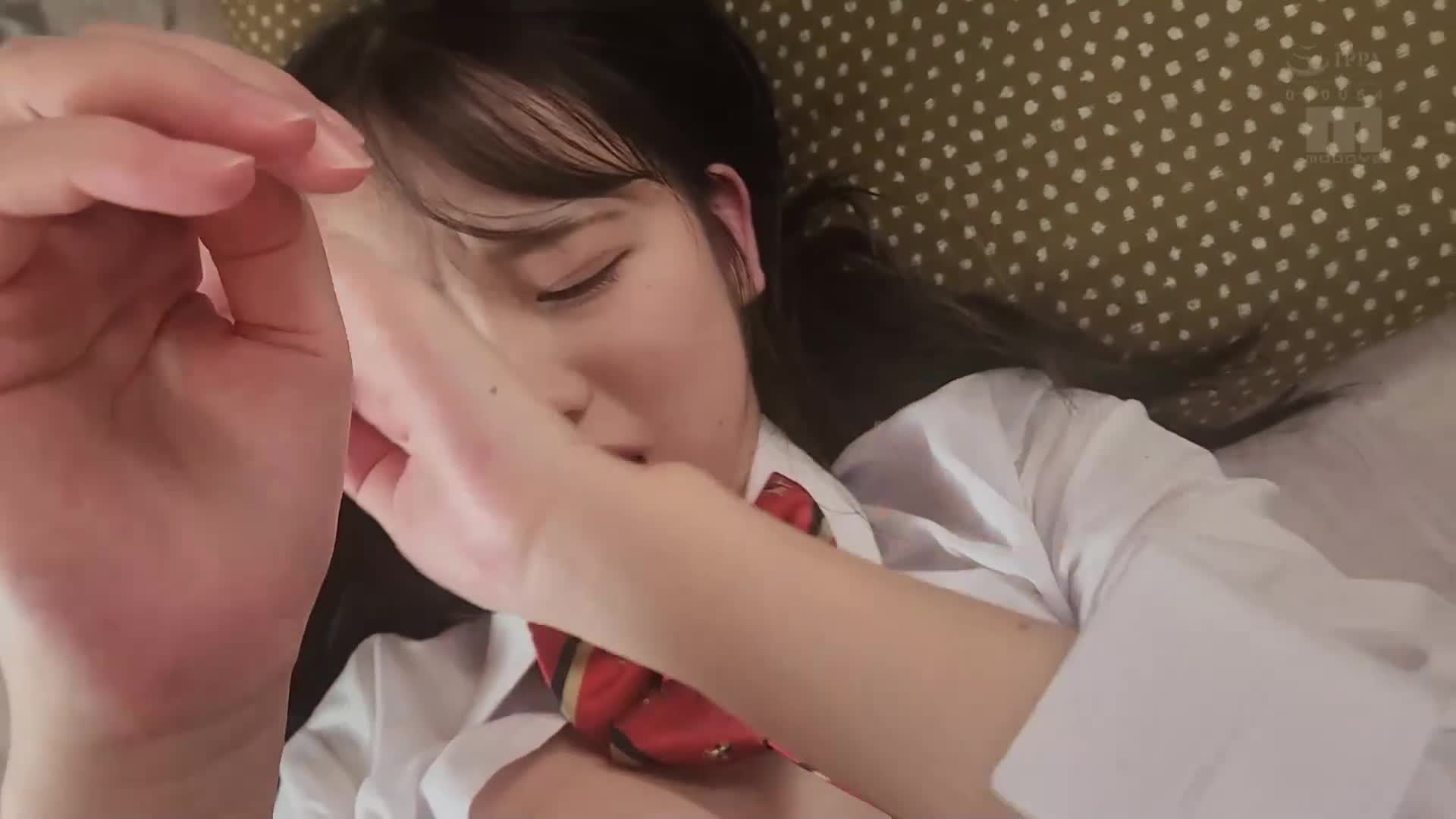 My neighbor, Miki Kanna, was made to cum by the thick old man in the garbage room until his nipples were chucked hard and thrusts in a super-sexual thrust. - AV大平台-Chinese Subtitles, Adult Films, AV, China, Online Streaming
