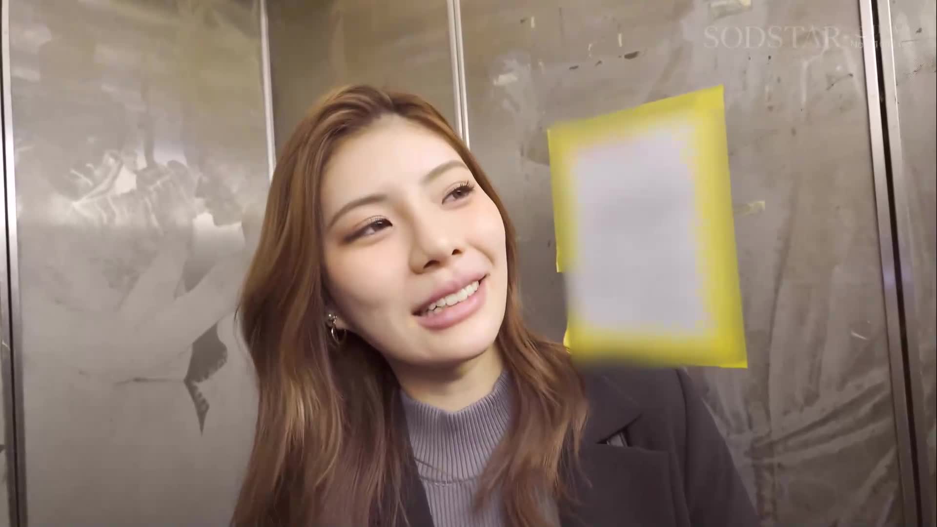 A woman with a good body that wants to suck on her body shows off her sexual desire with a no-guard... Kamiki Rei, who is completely off, drinks and laughs a lot, cums vividly as she cums as she instincts - AV大平台-Chinese Subtitles, Adult Films, AV, China, Online Streaming
