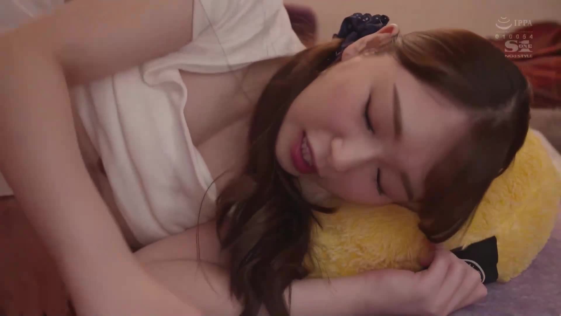 [AI解码版]夏天穿著无裤子，随性的姐姐诱惑的无防备私处 新名天岑 - AV大平台-中文字幕,成人影片,AV,国产,线上看