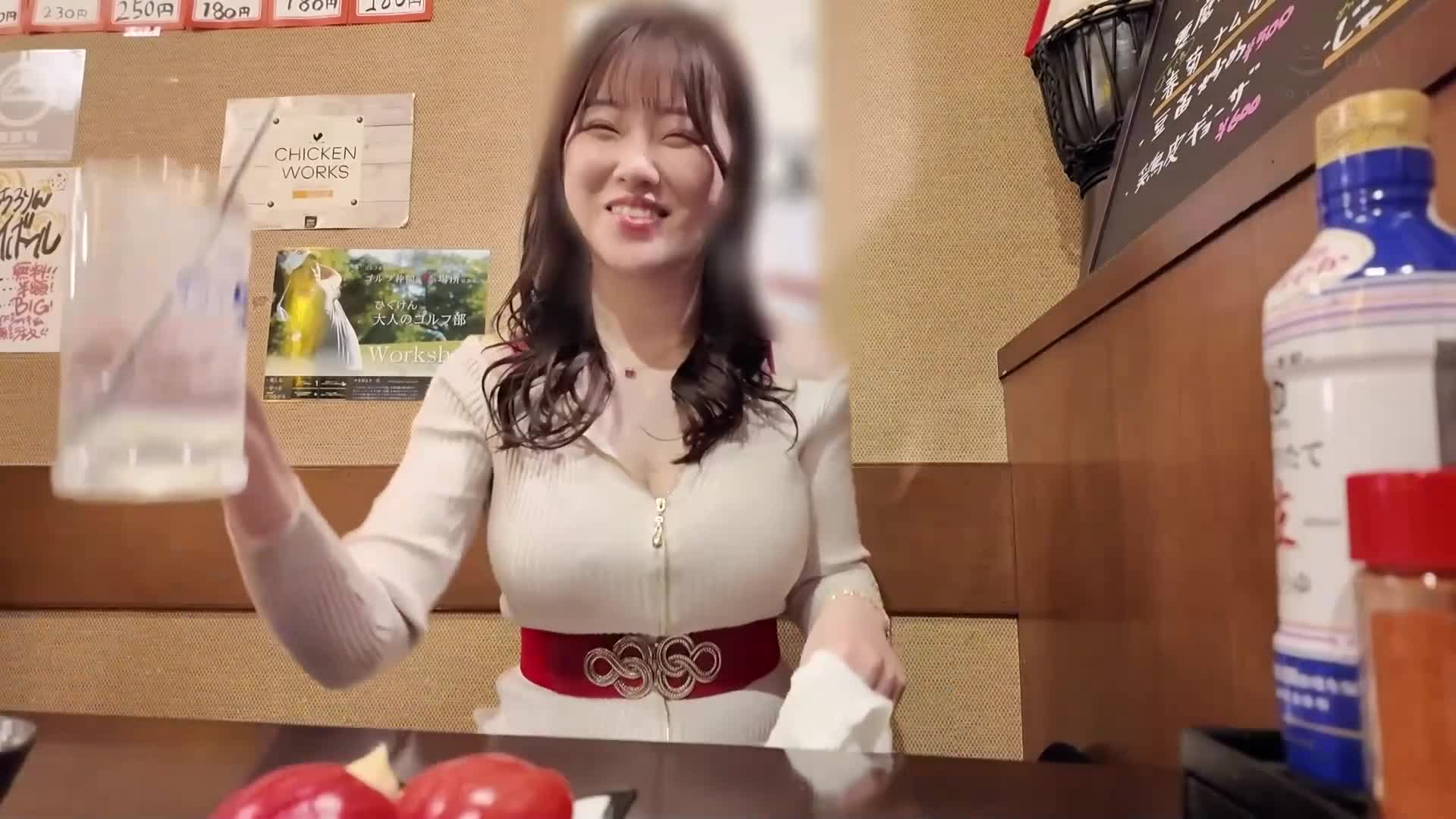 爆裂性感鬼哥哥，超级淫荡的卑猥女人，唾液滴滴滴地滴在身上，被女性诱惑得无法自拔！满身润滑剂，滑溜溜的！全神贯注的性交，绝对是最稀有的体验。丸最稀有 - AV大平台-中文字幕,成人影片,AV,国产,线上看