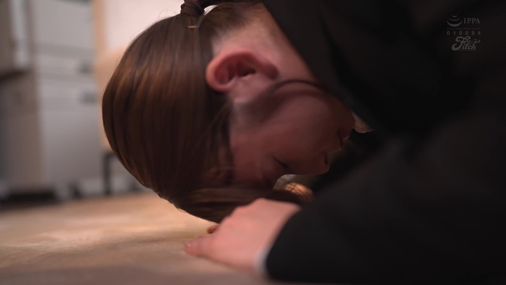 FANZA同人漫畫 銷售量超過19萬部的熱門作品改編成影片！ 實況版！新人OL小姐的憂鬱 實踐飛越枕頭業務篇 桃園怜奈 椿莉香 - AV大平台 - 中文字幕，成人影片，AV，國產，線上看