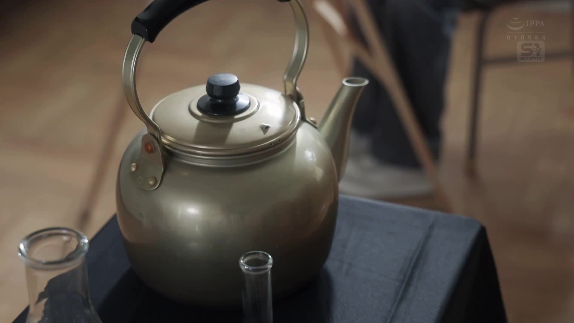 [AI解碼版] 希望被所有人需要... 孤獨的女子藝術大學生自願成為尷尬的裸體模特兒 白上咲花 - AV大平台 - 中文字幕，成人影片，AV，國產，線上看