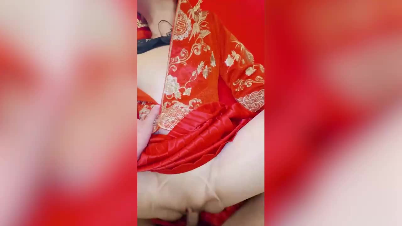 My older sister who can squirt water. My older sister called me to her side on the eve of her wedding and said, &quot;Tonight is the last time I&#039;ll give it to you. If you want to fuck me again, I&#039;ll cheat on you.&quot; - AV大平台-Chinese Subtitles, Adult Films, AV, China, Online Streaming