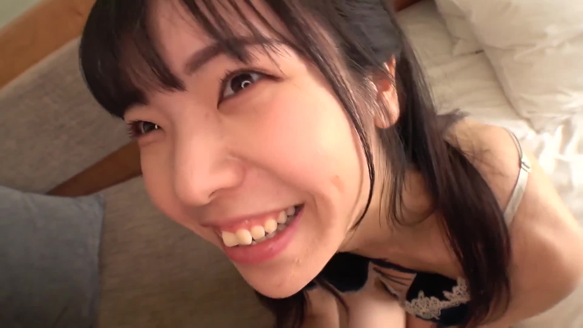 清楚的外表下，對性的好奇心卻是旺盛的！向AV女優傾慕，由於經驗有限而湧現出貪婪的慾望！ 【初拍】在網上申請AV→AV體驗拍攝 2493 - AV大平台 - 中文字幕，成人影片，AV，國產，線上看