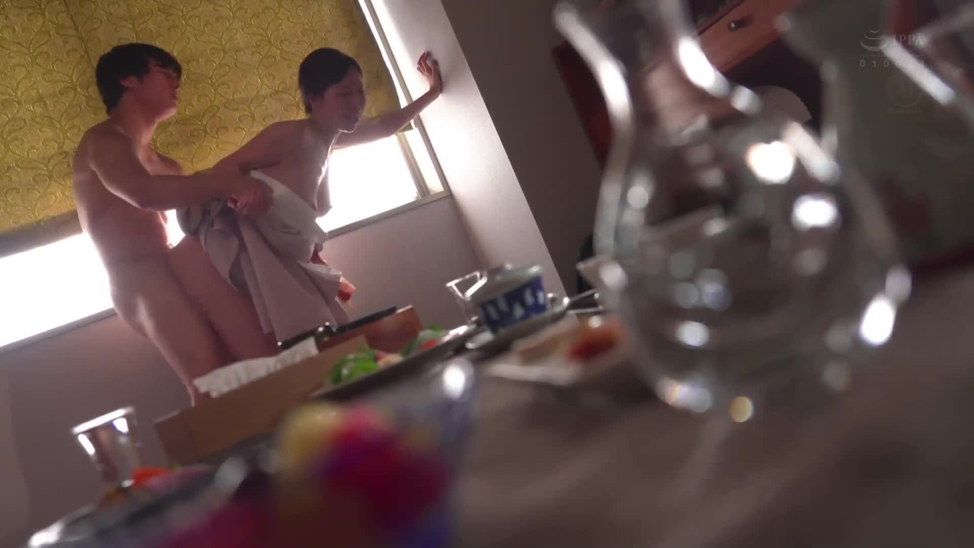 中出接待NTR 廢業邊緣的溫泉旅館成為三星級旅館的原因 森香織 - AV大平台 - 中文字幕，成人影片，AV，國產，線上看