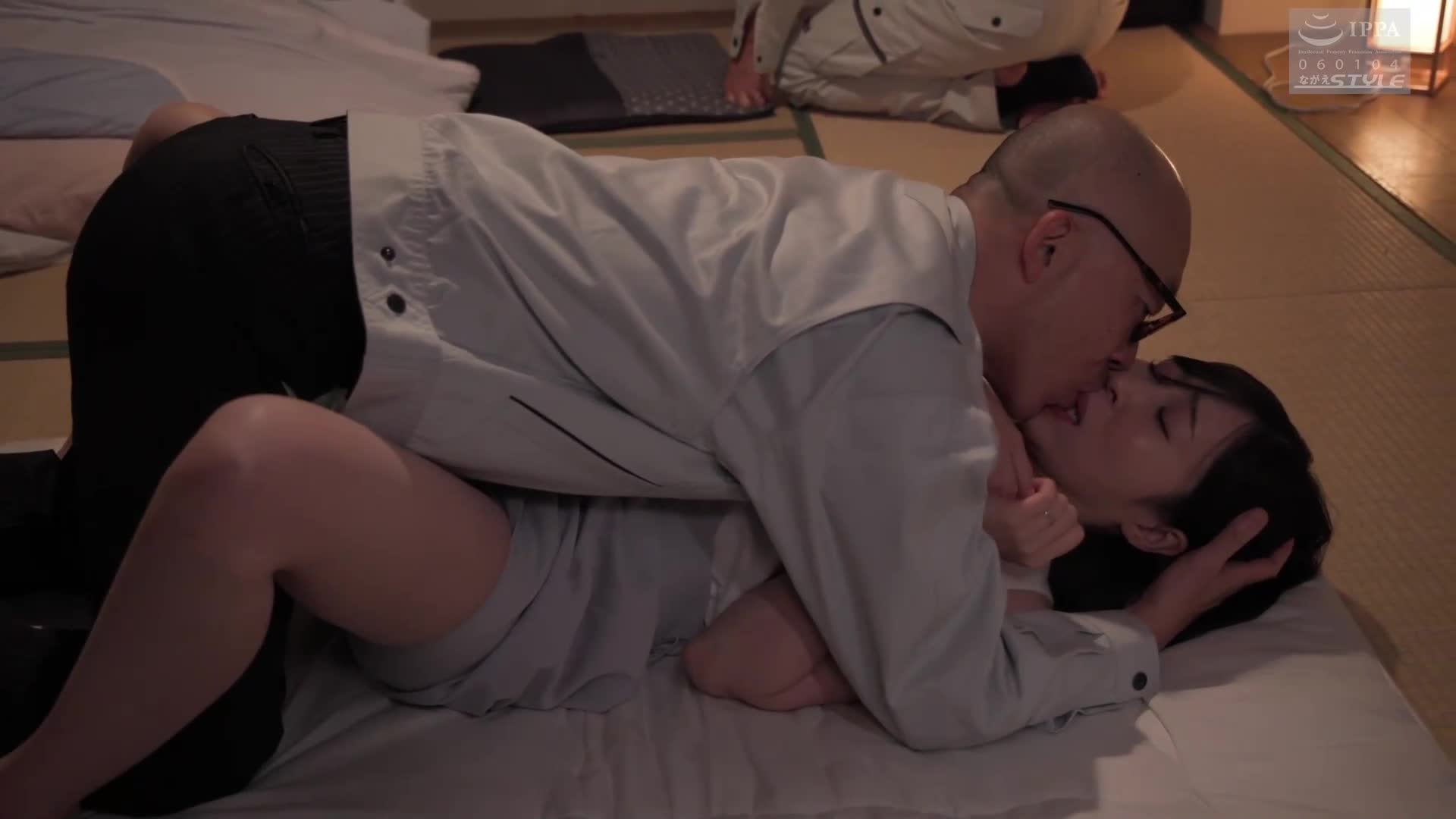 負債累累的夫婦讓妻子與別的男人同床共枕。 15 體力勞動者的屈辱生活 工藤百合 - AV大平台 - 中文字幕，成人影片，AV，國產，線上看