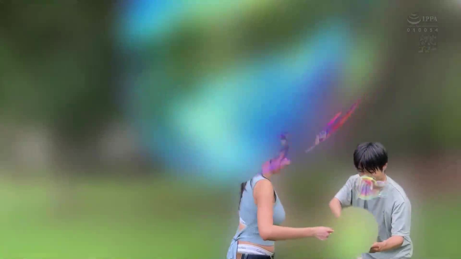 這裡是在外面卻...。被小惡魔姐姐用誘惑的耳語強迫勃起，被多次拒絶直到變成陽具白癡，然後品嚐人生最棒的射精，絕望的潤宇瑠瑠 - AV大平台 - 中文字幕，成人影片，AV，國產，線上看