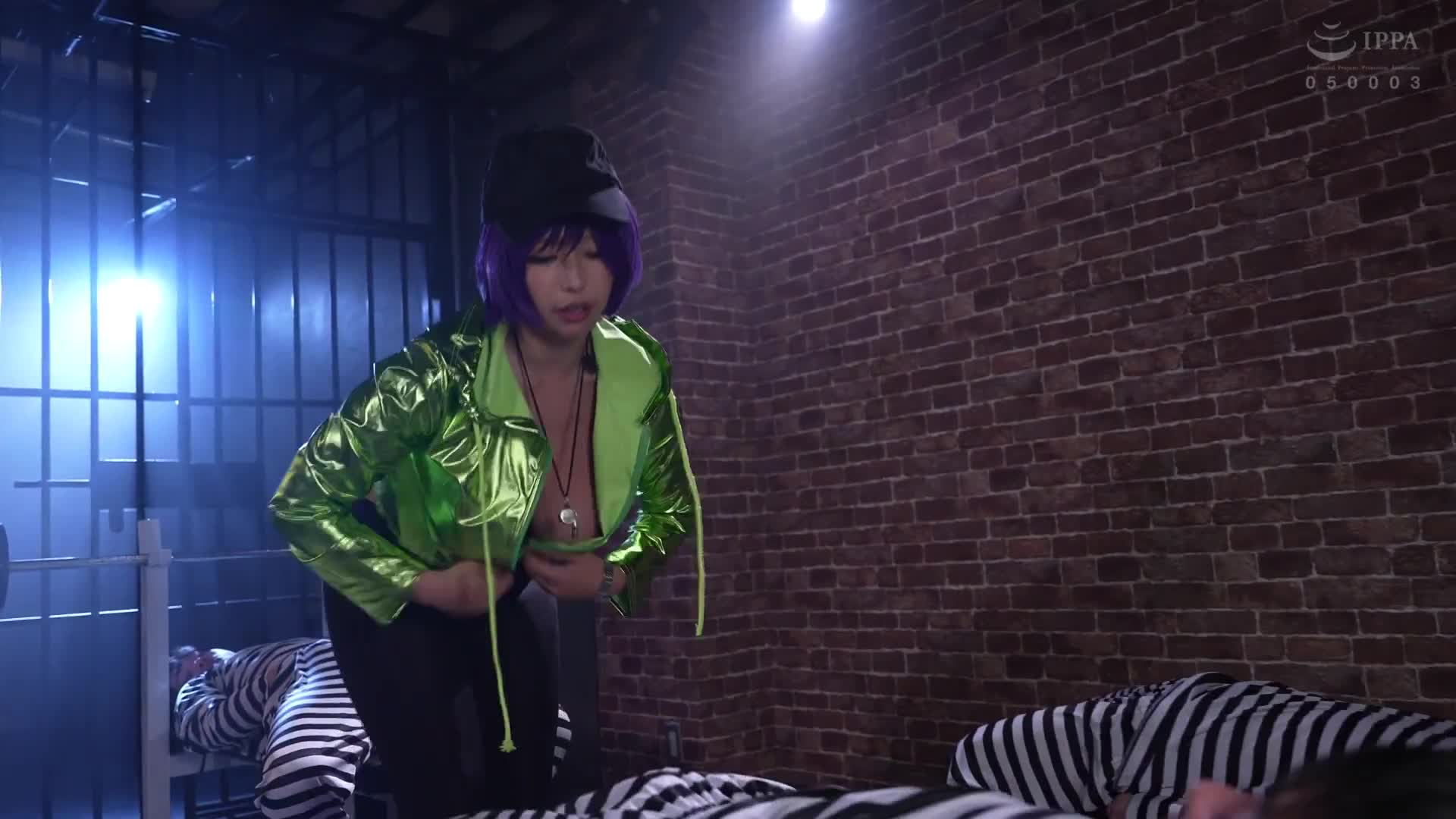 【全球突破70萬次下載】爆乳看守的墮落監獄RPG 實拍版 KARRYN’S PRISON 乙愛麗絲 - AV大平台 - 中文字幕，成人影片，AV，國產，線上看