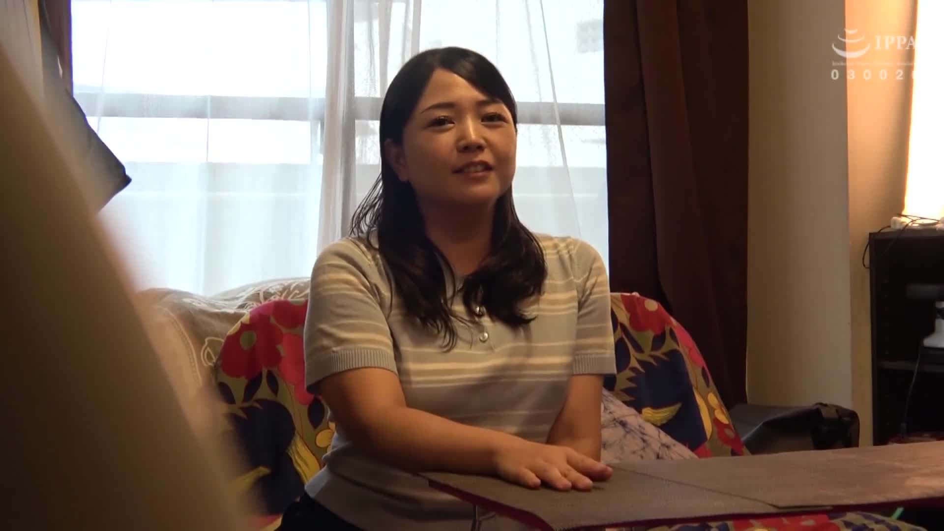 我跪在地上懇求一位年長的熟人：“求求你讓我和你發生性關係吧 - AV大平台 - 中文字幕，成人影片，AV，國產，線上看