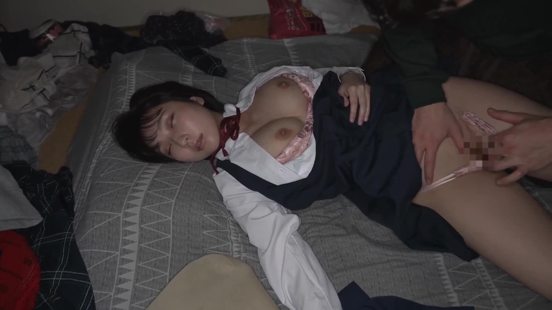 偏執藥物淹沒：擄獲巨乳不良少女J系，強制嗆淹發白痙攝散！糸井瑠花 - AV大平台 - 中文字幕，成人影片，AV，國產，線上看